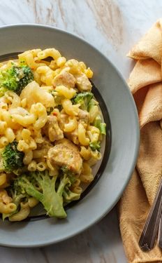 Creamy Mac and Cheese with Broccoli