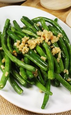 Green Beans with Garlic
